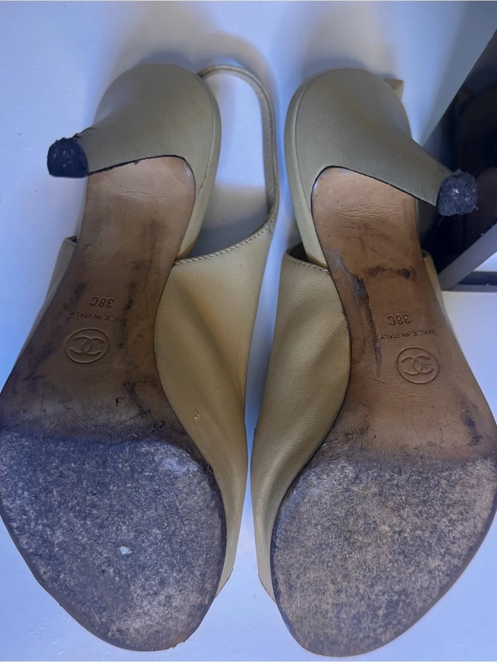 CHANEL Beige Leather Slingback Heels CC Logo Size 38C
